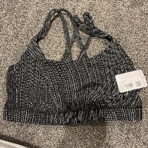 Lululemon energy bra size 8. Worn once.
